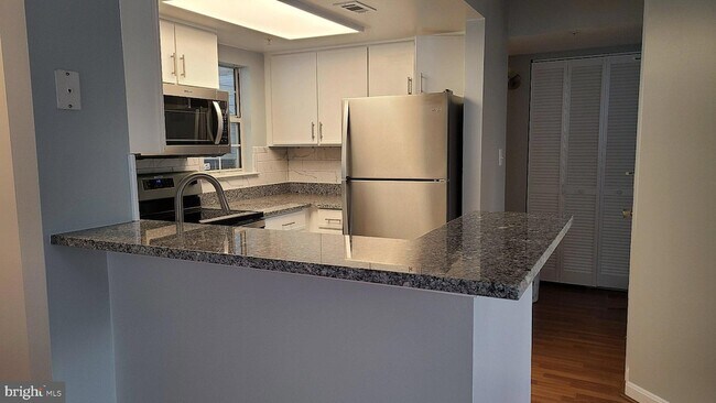 Building Photo - 15619 Easthaven Ct