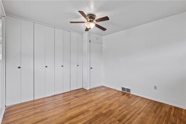 Building Photo - 117 Alpine Village Dr