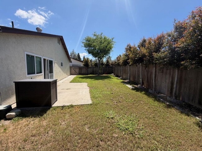 Building Photo - 10874 Eberly Ct