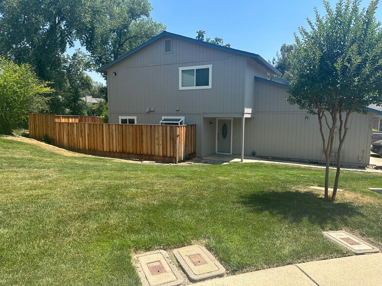 Building Photo - 4053 Quarry Ct