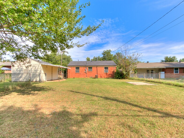 Building Photo - 3612 Firethorn Dr