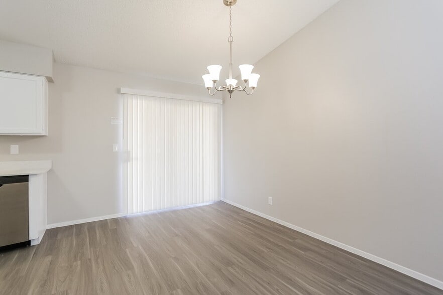 Building Photo - 361 Clover Glen Ct