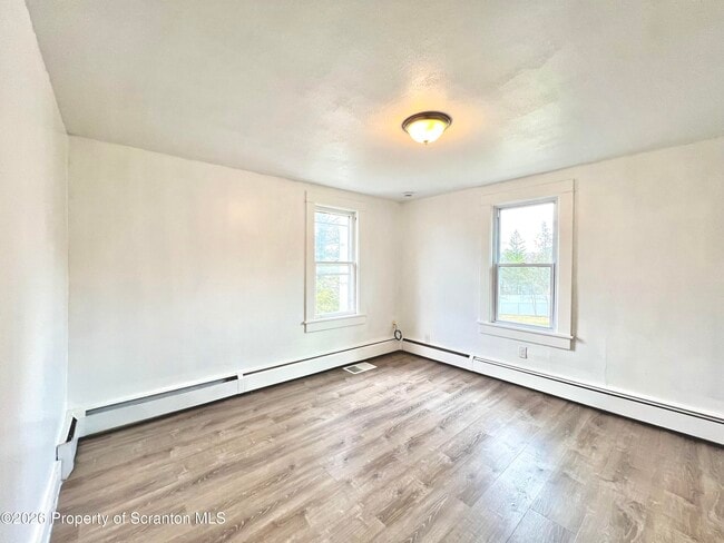 Building Photo - 207 Midway Ave