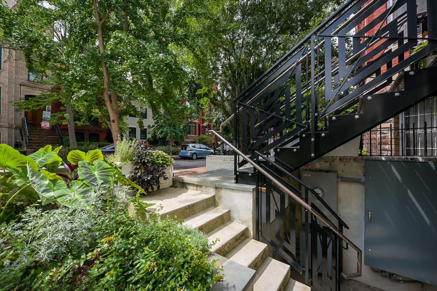 Building Photo - 1517 Corcoran St NW