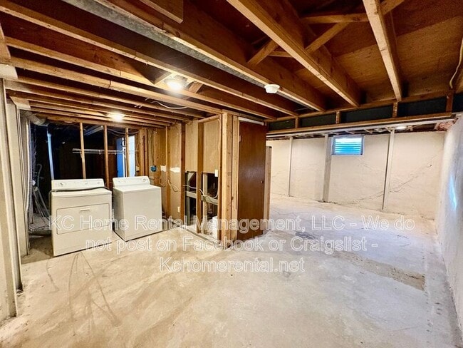 Building Photo - 9001 Jarboe St