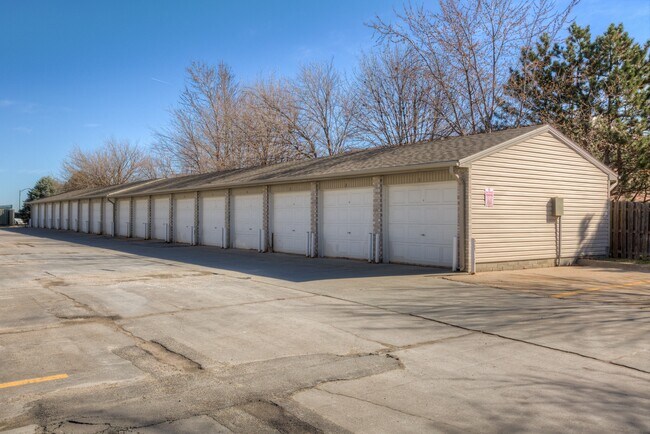 Floorplan - Huntington Apartments