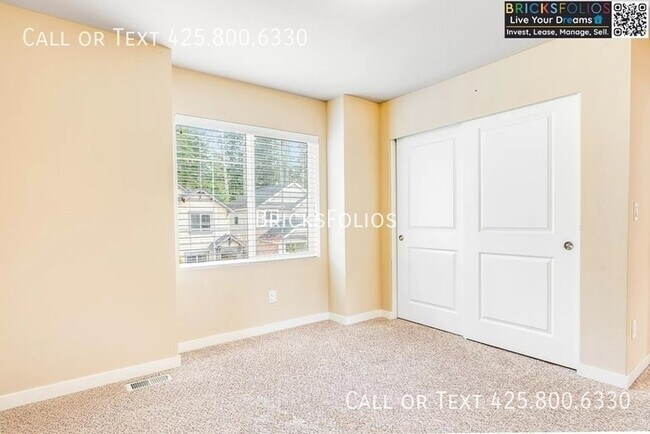 Building Photo - Serenity Meets Smart Living in Redmond Ridge