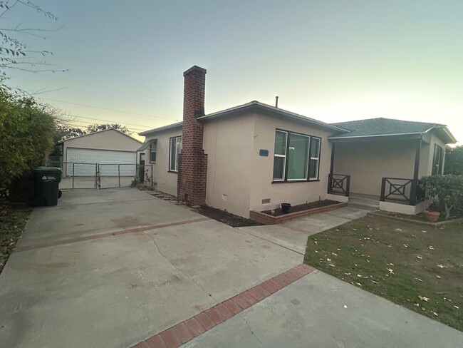 Building Photo - Spacious 3-Bed, 2-Bath Temple City House with 2-Car Garage