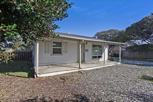 Primary Photo - 225 Mortimer Ln