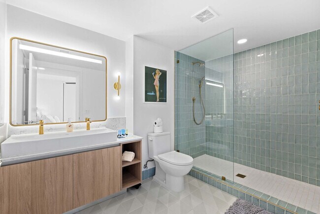 Building Photo - 159 NE 6th St