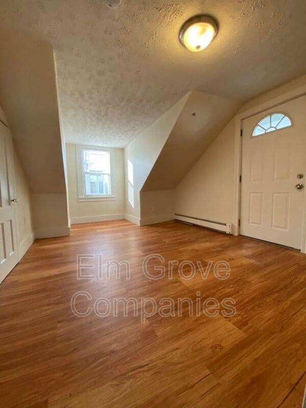 Building Photo - 58 Pennacook St