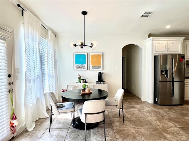 Building Photo - 607 Sante Fe Dr