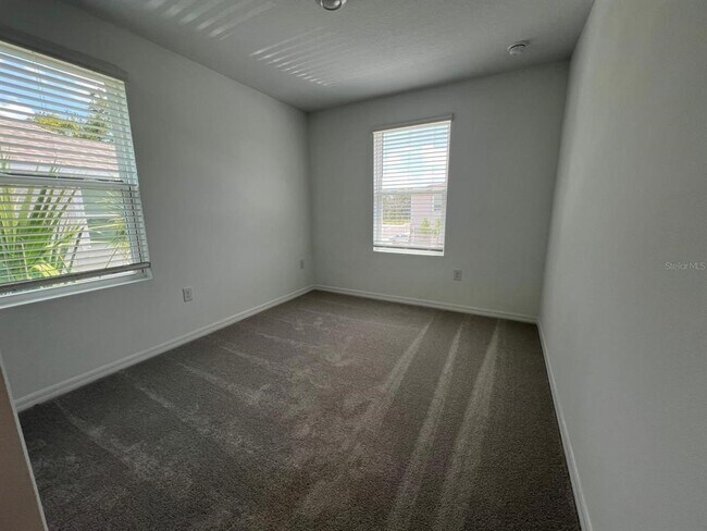Building Photo - 2541 Penguin Blvd