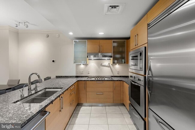 Building Photo - 801 Key Hwy