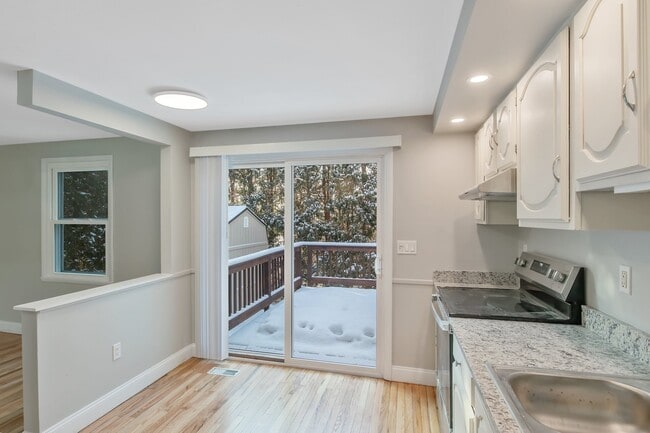 Building Photo - 4210 Trotwood Ln