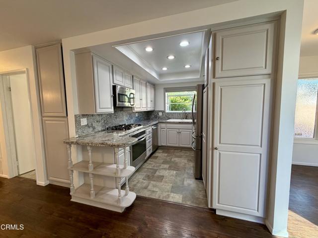 Building Photo - 997 Mobil Ave