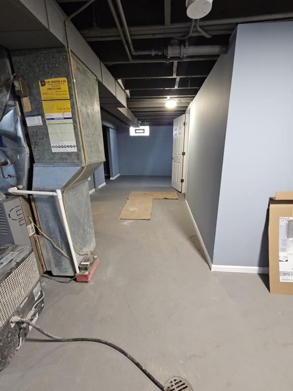 Building Photo - 1395 Freeland Ave