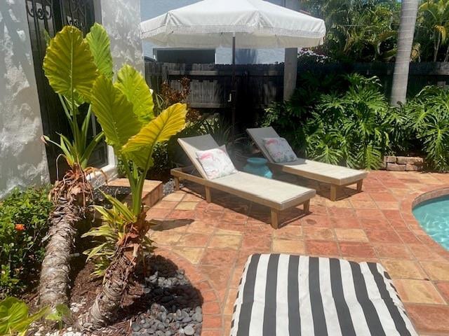 Building Photo - 1220 SE 2nd St