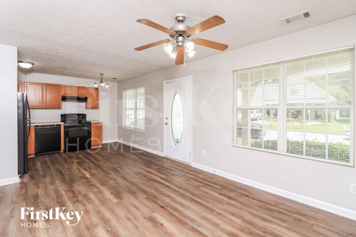 Building Photo - 103 Cobblestone Dr