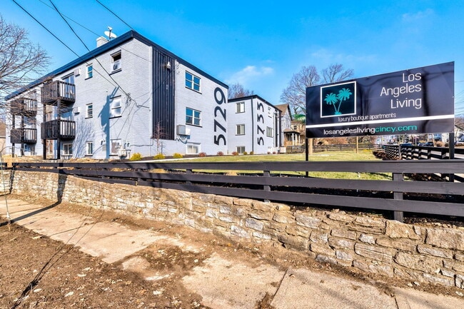 Building Photo - 5733 Montgomery Rd