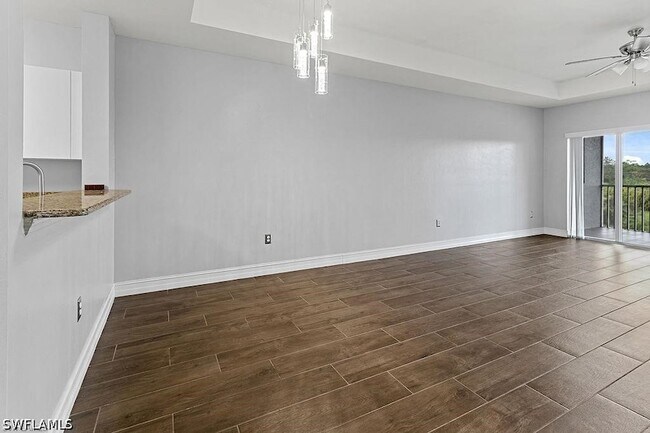 Building Photo - 7827 Regal Heron Cir