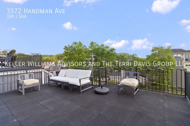 Building Photo - 3572 Handman Ave