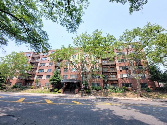 Building Photo - 603 Elizabeth Ave