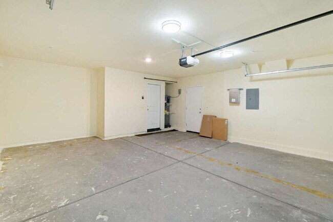 Building Photo - 7705 Forestdale Wy