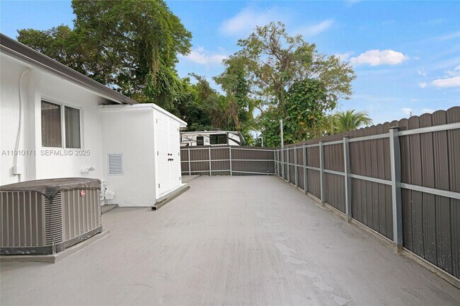 Building Photo - 12068 SW 210th St