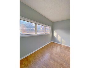 Building Photo - 4707