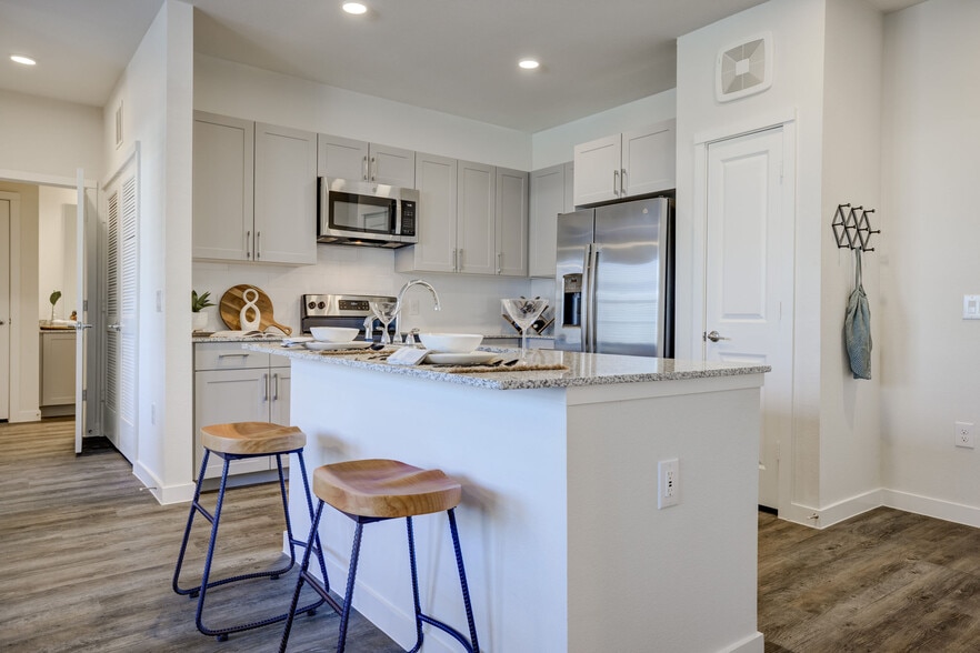 Prose Manor apartments — community photo - Prose Manor