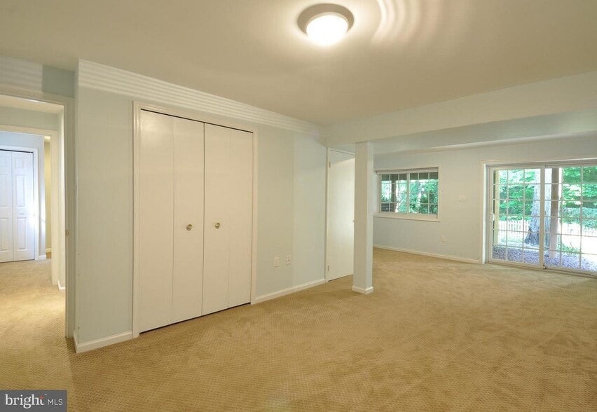 Building Photo - 10152 Marshall Pond Rd