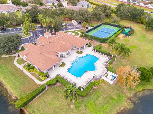 Building Photo - Immaculate 3 Bedroom Home in Gated Community - Stonefield