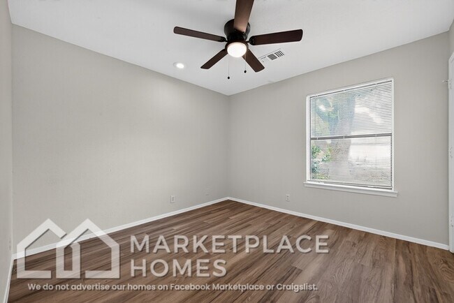 Building Photo - 1707 Provident Ln