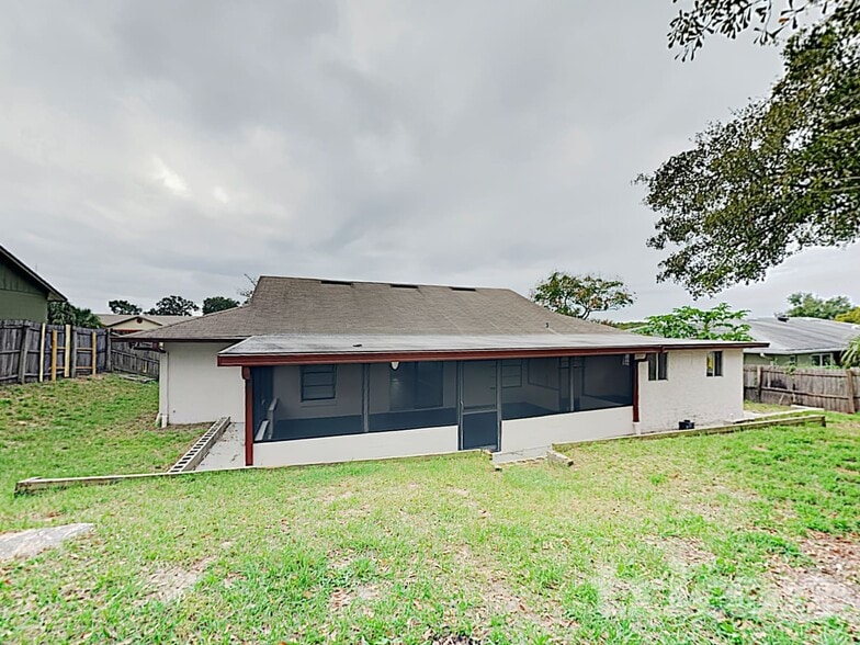 Building Photo - 6427 Undine Way