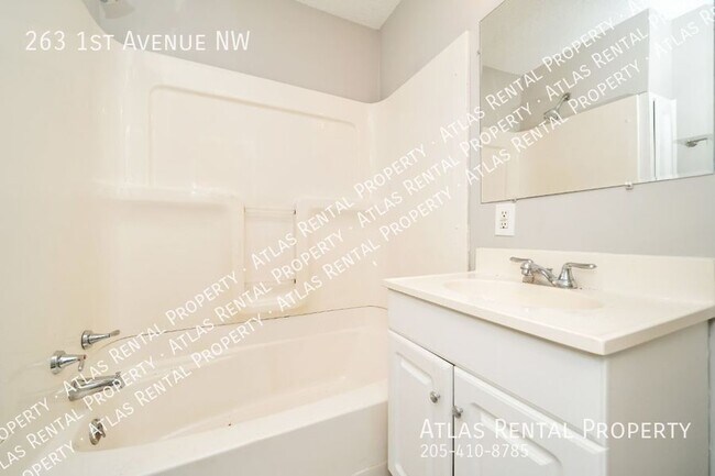 Building Photo - 263 1st Ave NW