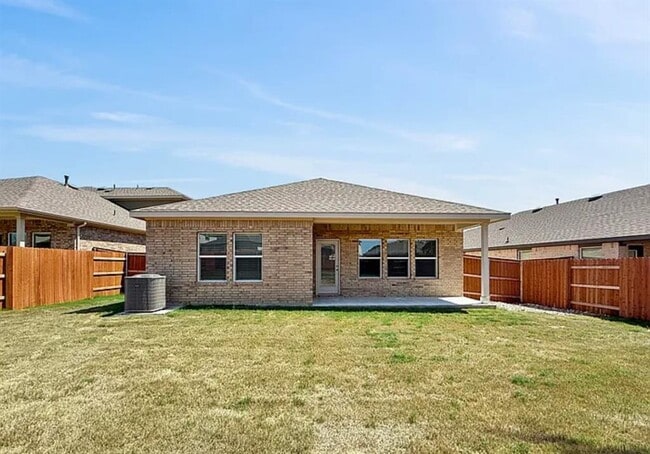 Building Photo - 1941 Crowned Eagle Pass