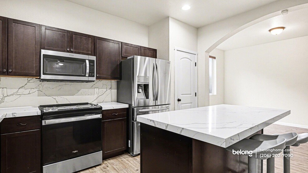 Building Photo - 16415 25th Ave Ct E