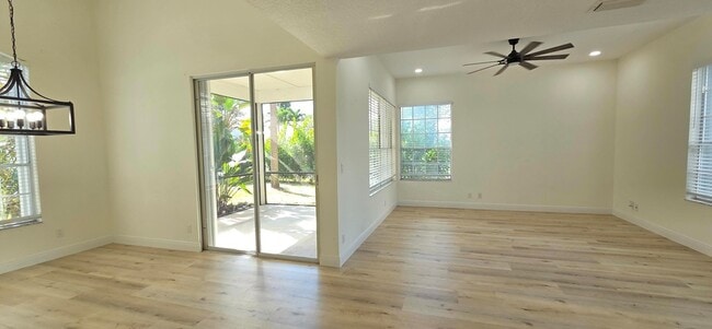 Building Photo - 13150 Green Finch Terrace