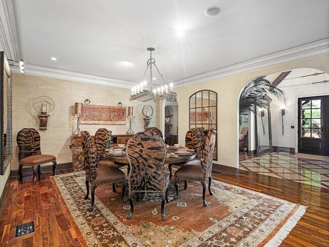 Building Photo - 3807 Harding Pl