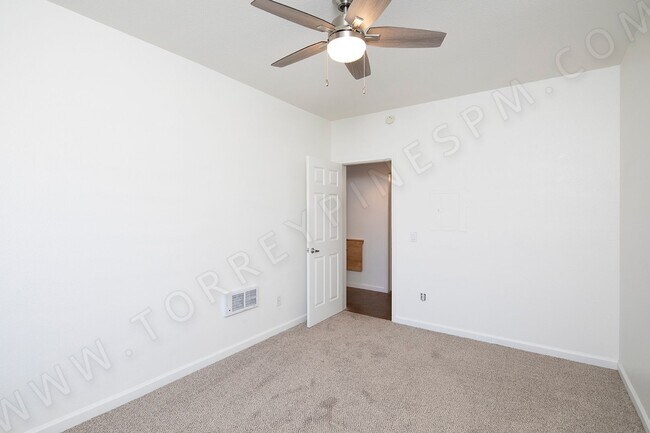 Building Photo - 1BR in Pacific Beach with Unique Concrete ...