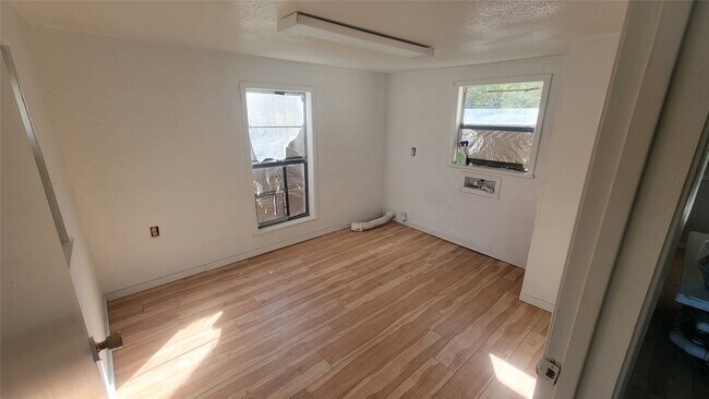 Building Photo - 2960 Call St