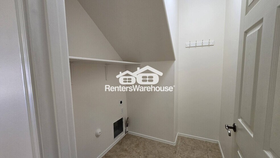 Building Photo - 1126 E Mt Shibell Dr