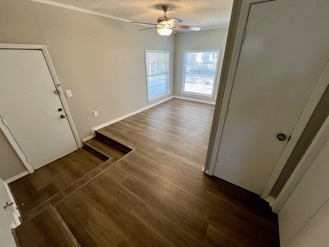 Building Photo - 3225 Knox St