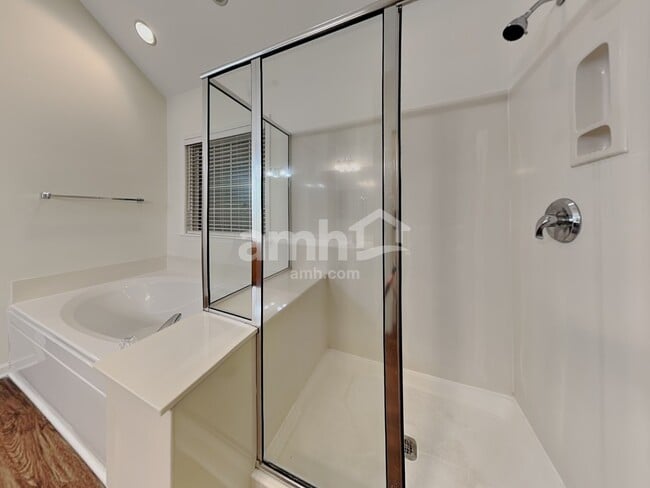 Building Photo - 4141 Autumn Cove Dr