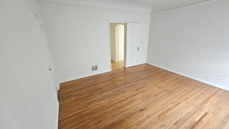 Building Photo - 224 S Tower Dr