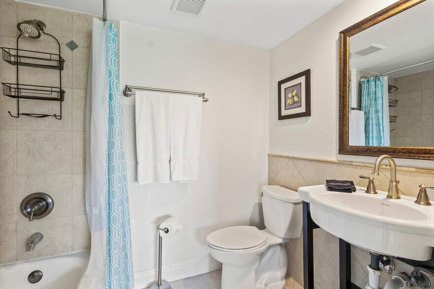 Building Photo - 180 Pebble Beach Blvd