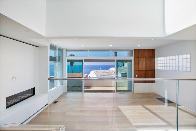 Building Photo - 21349 Rambla Vis