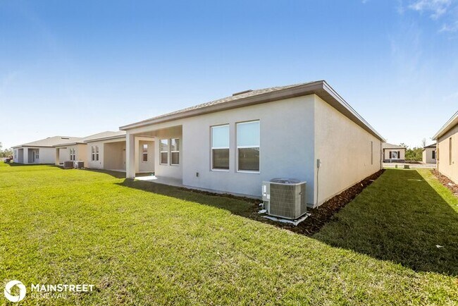 Building Photo - 3013 Neverland Dr