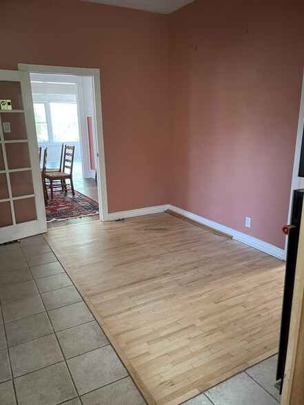 Kitchen - 777 E 4th Ave